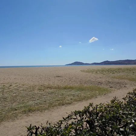 Panoramic *